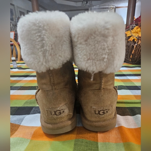 Ugg Ramona Kids Boots - Size 1 - Picture 3 of 6